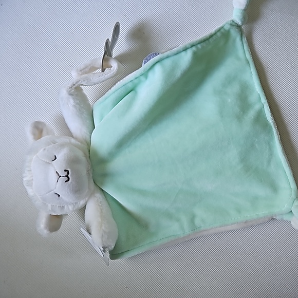 NWT CARTER'S Baby Lamb Green Cuddle Blanket With Rattle & Pacifier Holder - Picture 3 of 10